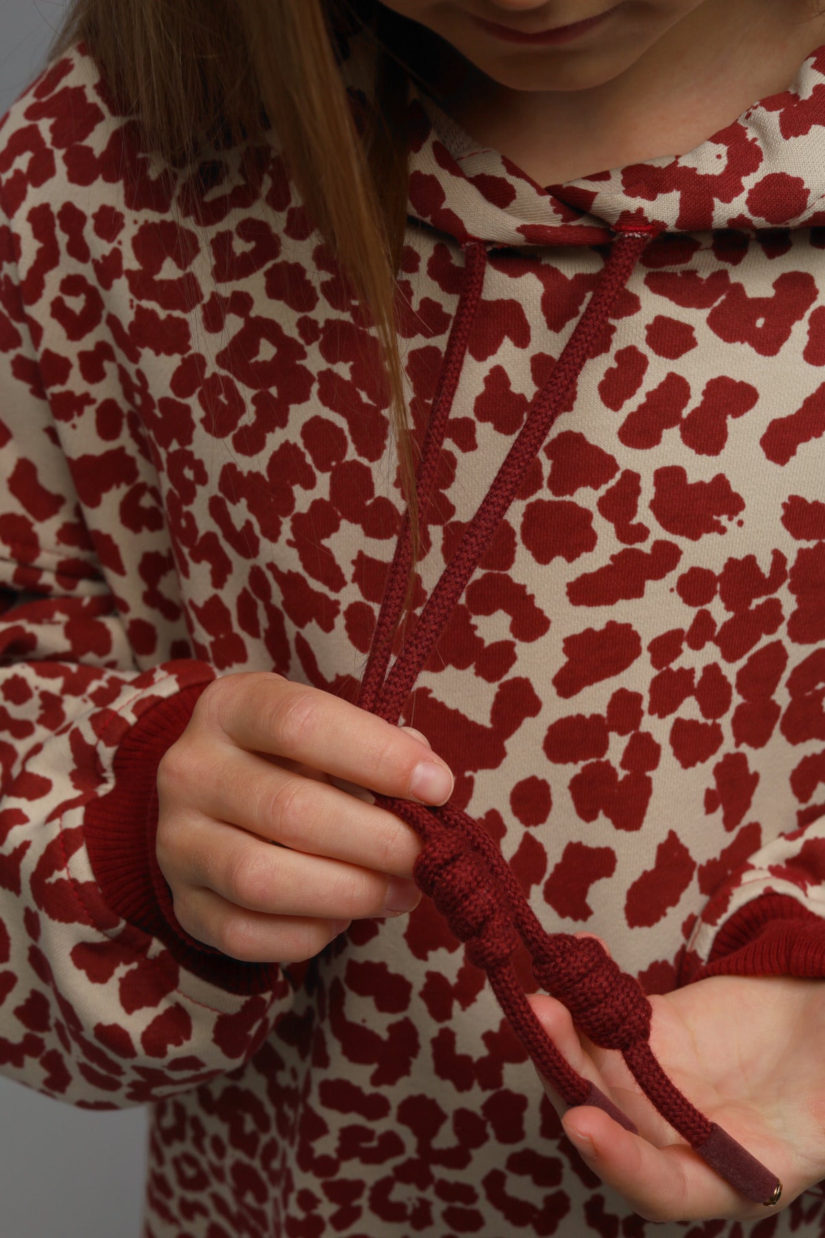 Hoodie LEO (ciemna wiśnia)