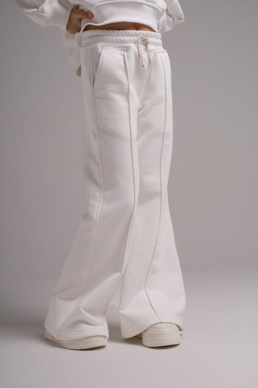 Rozszerzane spodnie WHITE LINE