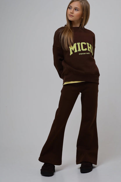 Rozszerzane spodnie MICHI (czekolada) miś od spodu