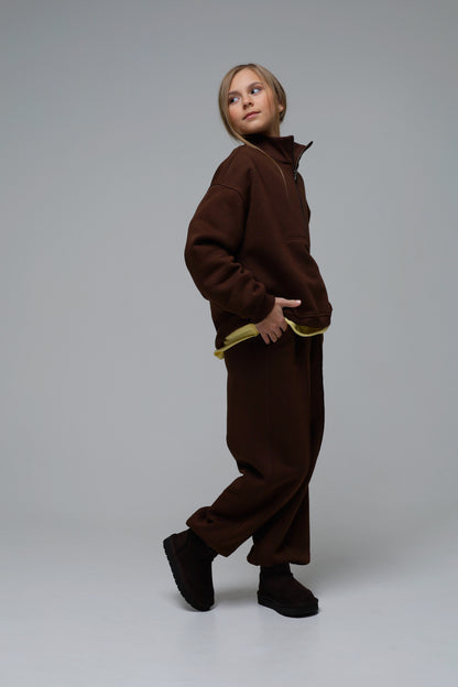 Dzwony oraz joggery (chocolate) miś od spodu