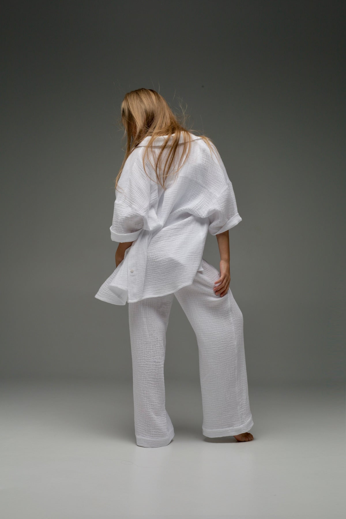 Biała koszula MICHI (z muślinu)